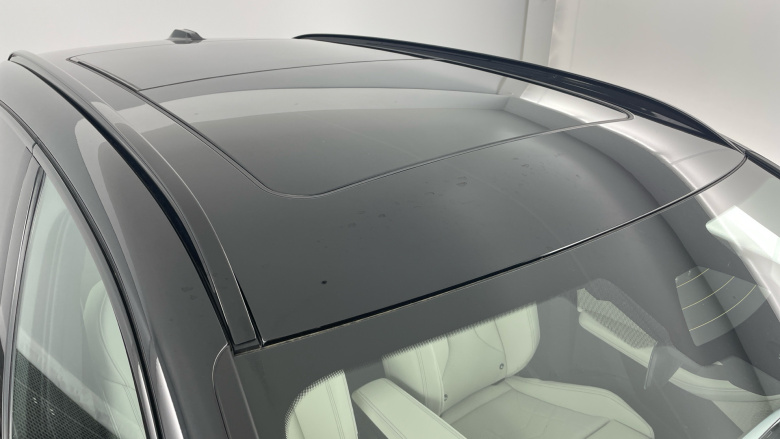BMW 2 Series 220i MHT M Sport 5dr DCT Petrol Hatchback